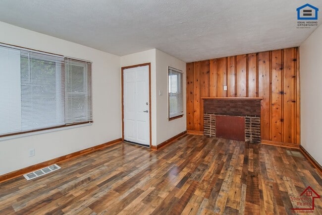 Building Photo - 3600 Selma Ave