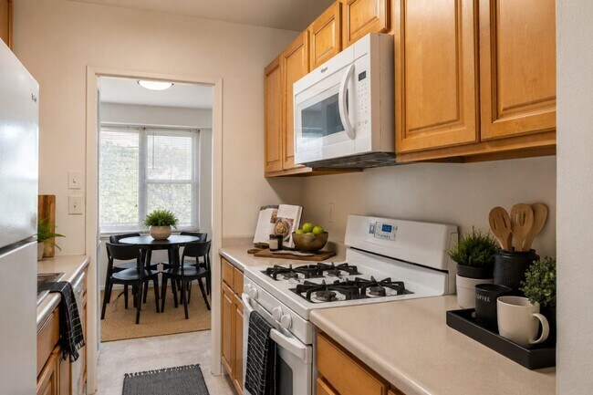 Foto del edificio - The Carlyle Apartment Homes