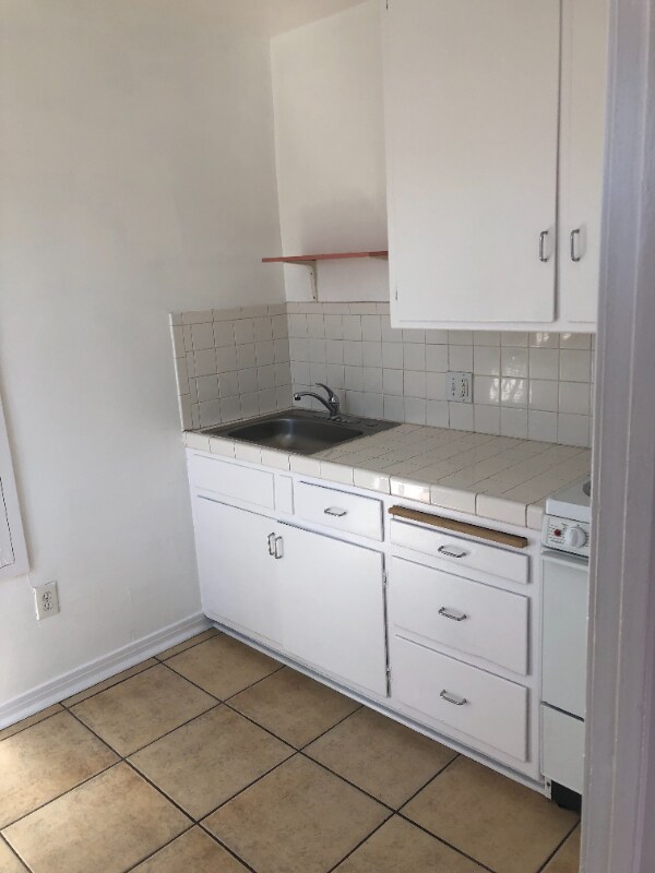 1012 Hammond St Unit h5, West Hollywood, CA 90069 Room for Rent in