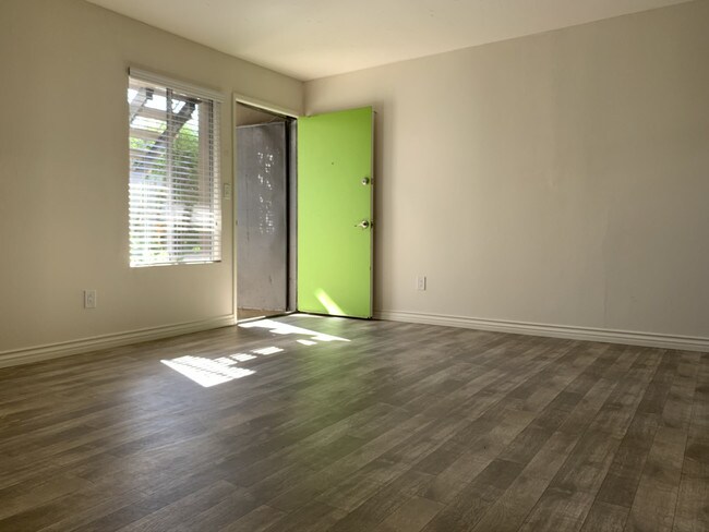 Building Photo - 37th Street Apartments
