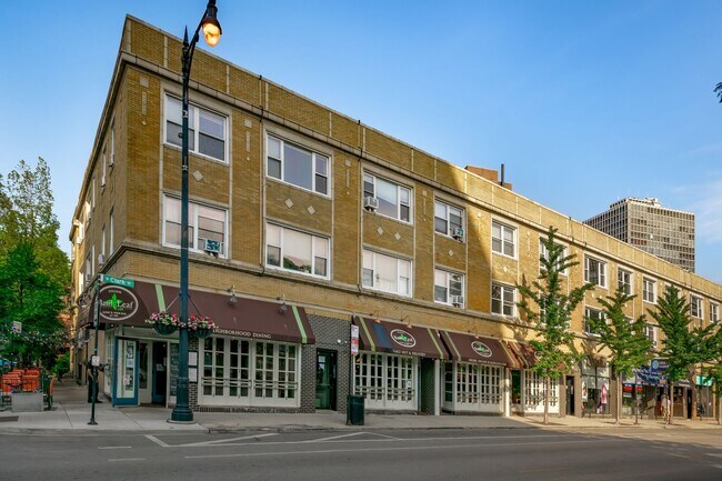 Foto del edificio - 2465 N Clark St