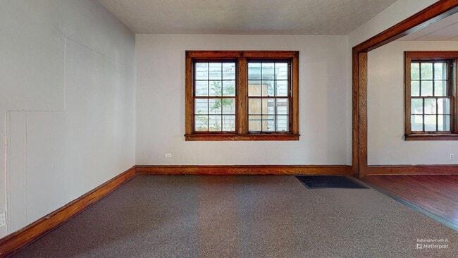 Building Photo - 258 S Portage Path