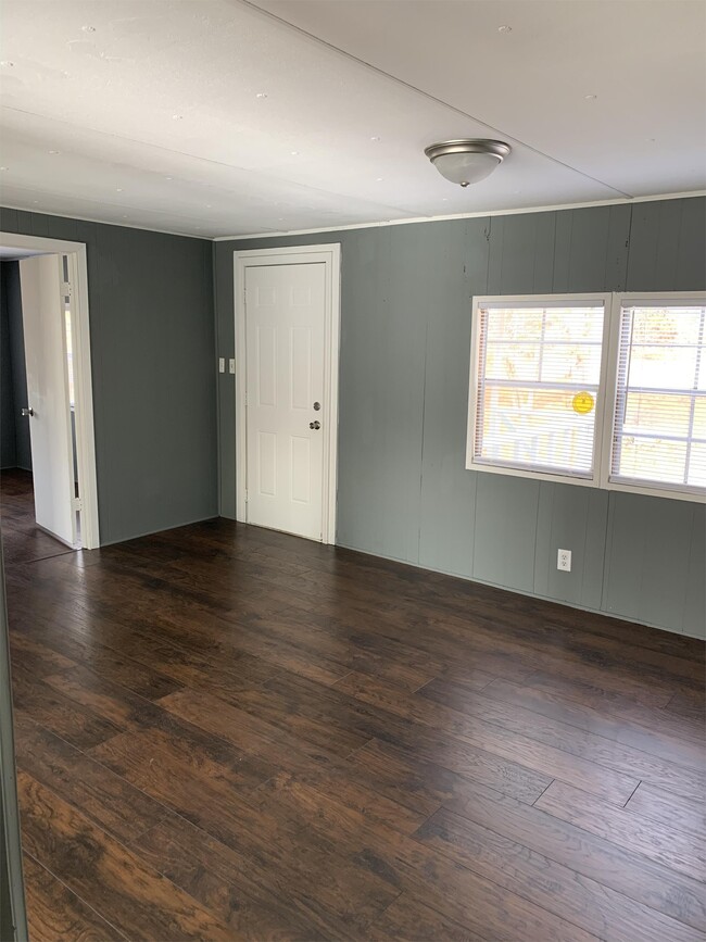 Foto del edificio - 279 Rolling Oaks Ln