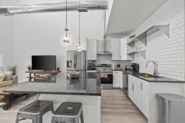 Foto del edificio - 3130 N 37th St