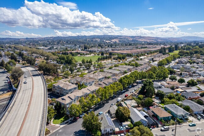 Aerial Photo - Cross Creek Townhomes