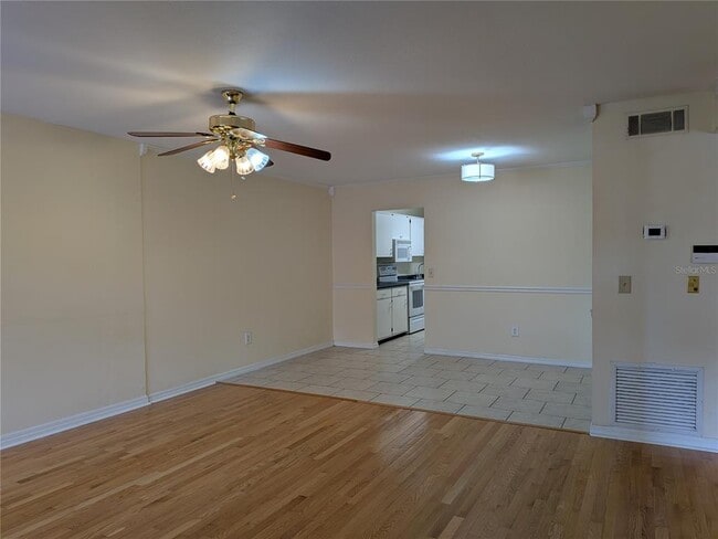 Building Photo - 725 Northlake Blvd