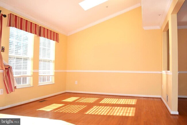 Foto del edificio - 13502 Hayworth Dr