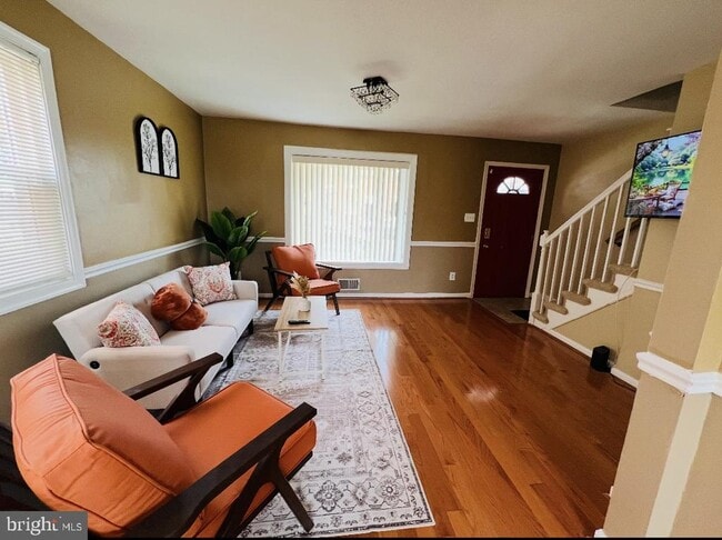 Foto del edificio - 313 Nicholson St NE