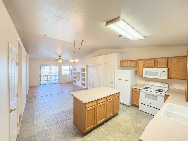 Building Photo - CAMP VERDE-  DUPLEX APARTMENT BUILDING-COM...