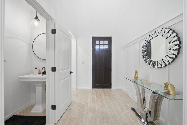 Foto del edificio - 2646 Wastelbread Ln