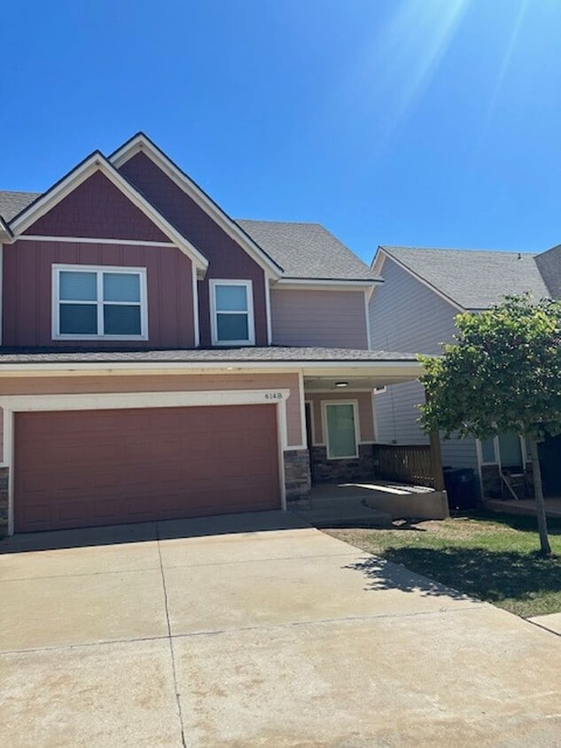 Beautiful 2 Story Duplex - Edmond Schools - Open Concept - Beautiful 2 Story Duplex - Edmond Schools - Open Concept