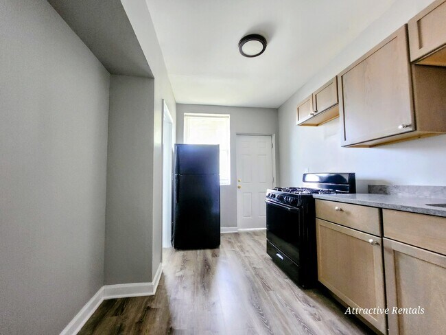 Foto del edificio - 7935 S Vernon Ave