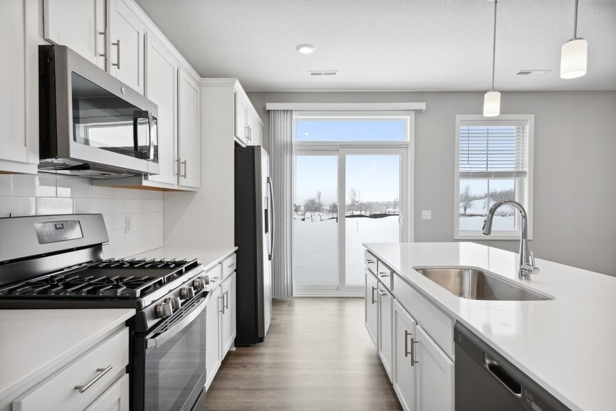 Bentley Village 93929485 4th St N Lake Elmo, MN Apartments for