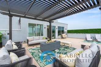 Interior Photo - Vadara West