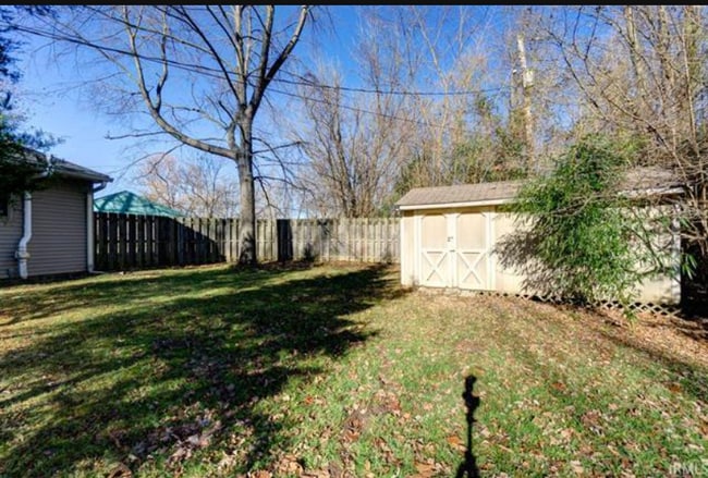 Building Photo - 4532 E Stephens Dr