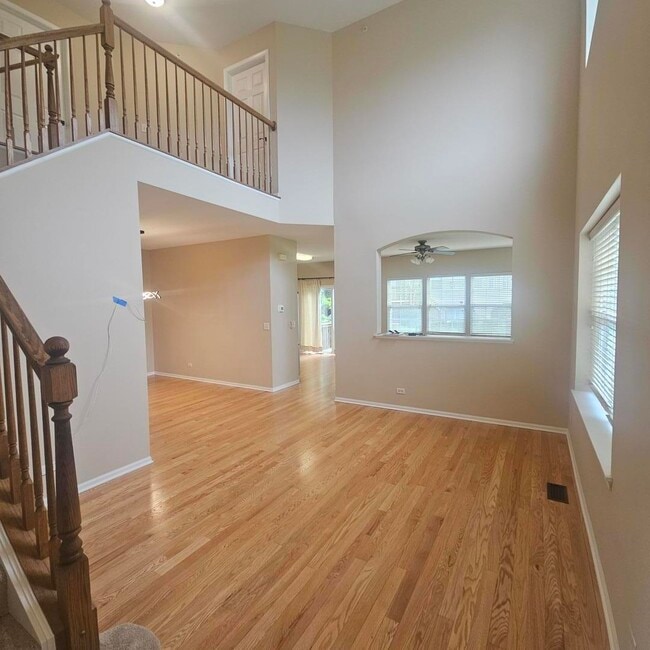 Building Photo - 6085 Delaney Dr