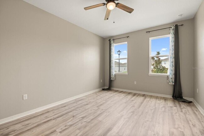 Foto del edificio - 8954 Crowned Eagle Dr