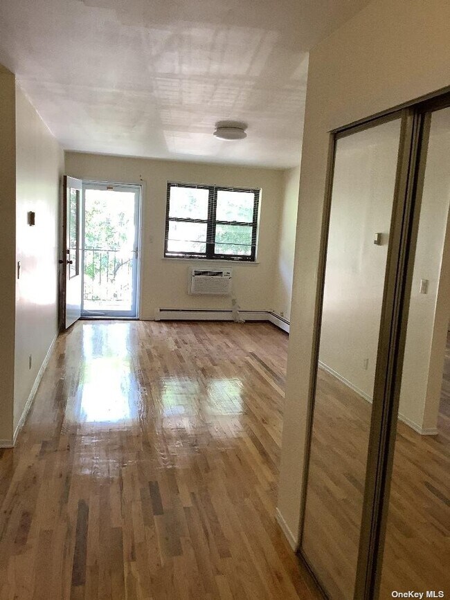 782 153rd Ave Unit F, Howard Beach, NY 11414 Condo for Rent in