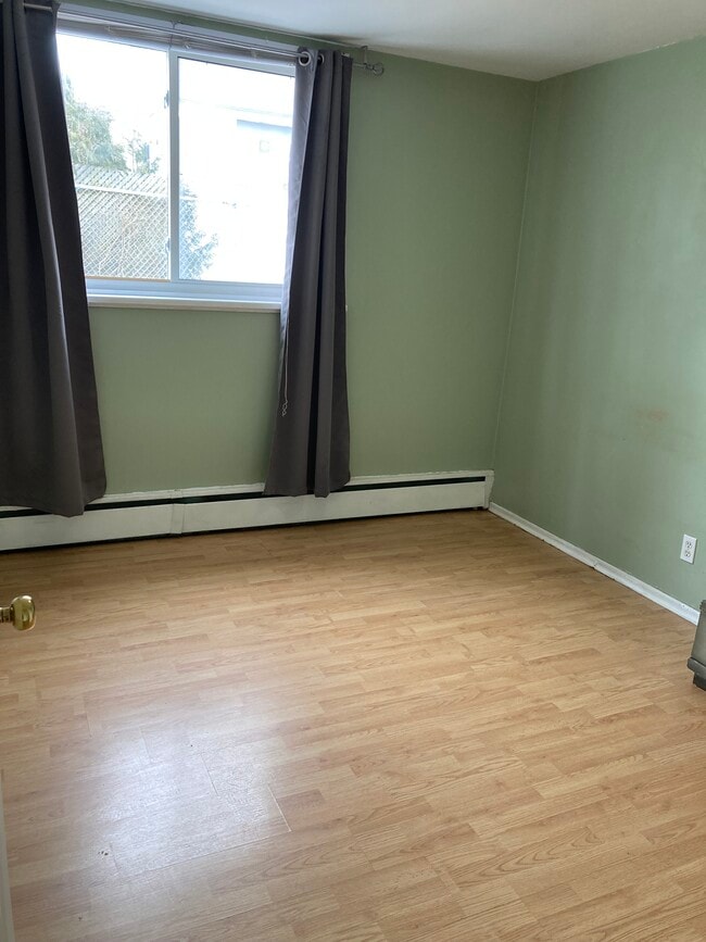 Building Photo - 95 Kehl St