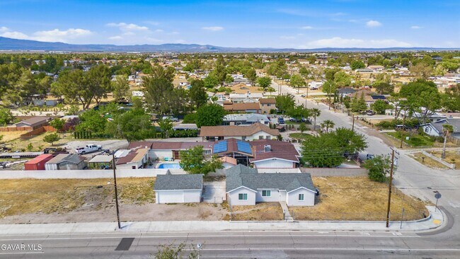 Foto del edificio - 1807 W Ave K8