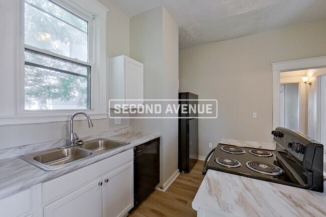 Building Photo - 649 S 41st ST