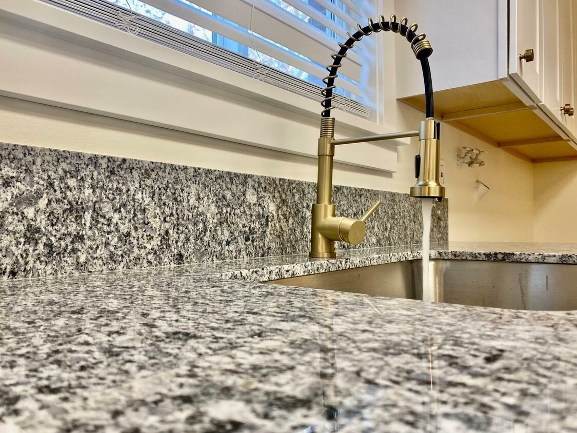 Photo - 331 N 100 W (Centerville, UT)