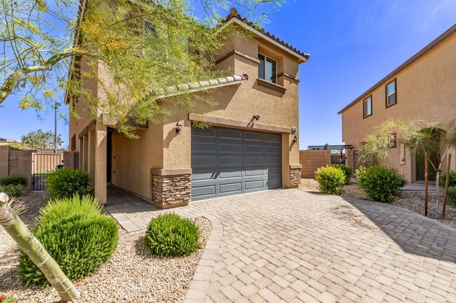 Foto del edificio - Gorgeous 4 bedroom home in Centennial Hills