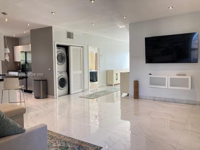 Foto del edificio - 7845 NE Bayshore Ct