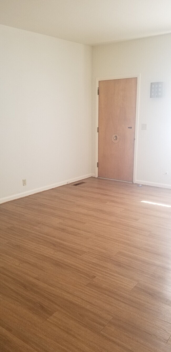 Foto del edificio - 1315 NE Harvey Rd