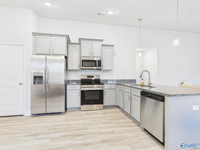 Foto del edificio - 15251 Lapwing Cv