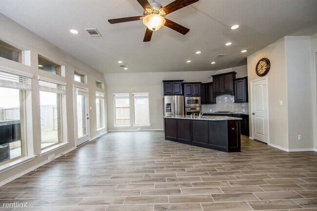 Building Photo - 4 br, 2.5 bath House - 29011 Crystal Rose Ln