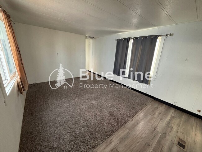 Foto del edificio - 540 U.S. 26