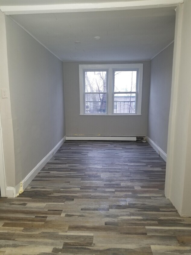 117 Clarke Ave Unit 2R, Jersey City, NJ 07304 Condo for Rent in