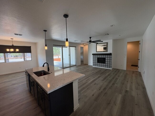 Building Photo - Spacious Williams Rental