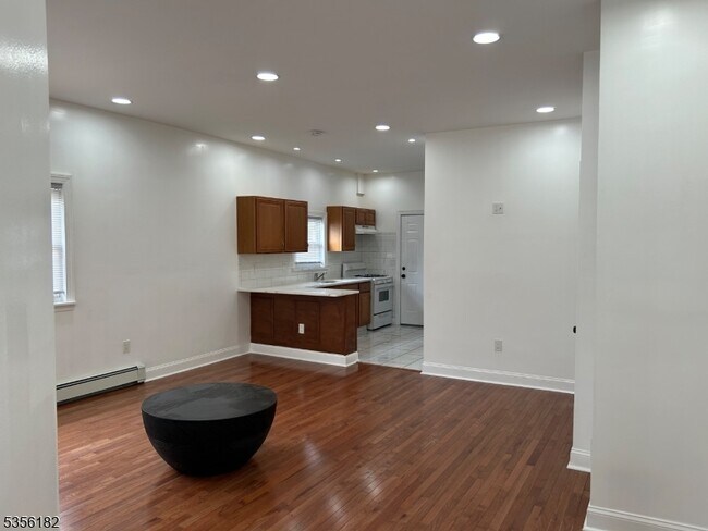 Foto del edificio - 1214 51st St