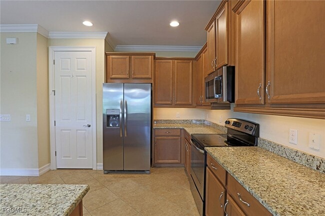 Building Photo - 8100 Banyan Breeze Way