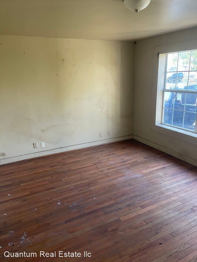 Foto del edificio - 1 br, 1 bath House - 3011 N. L Street