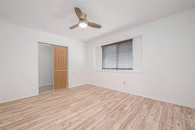 Building Photo - 11431 Hillcroft St