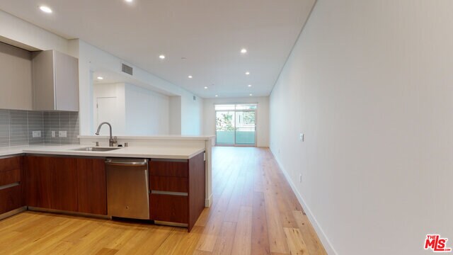 Building Photo - 938 S Orange Grove Ave