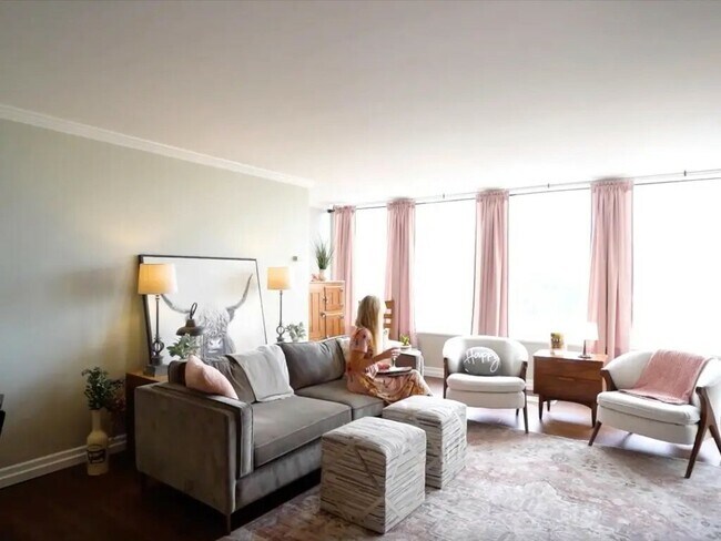 Foto del edificio - 2222 1st Ave NE