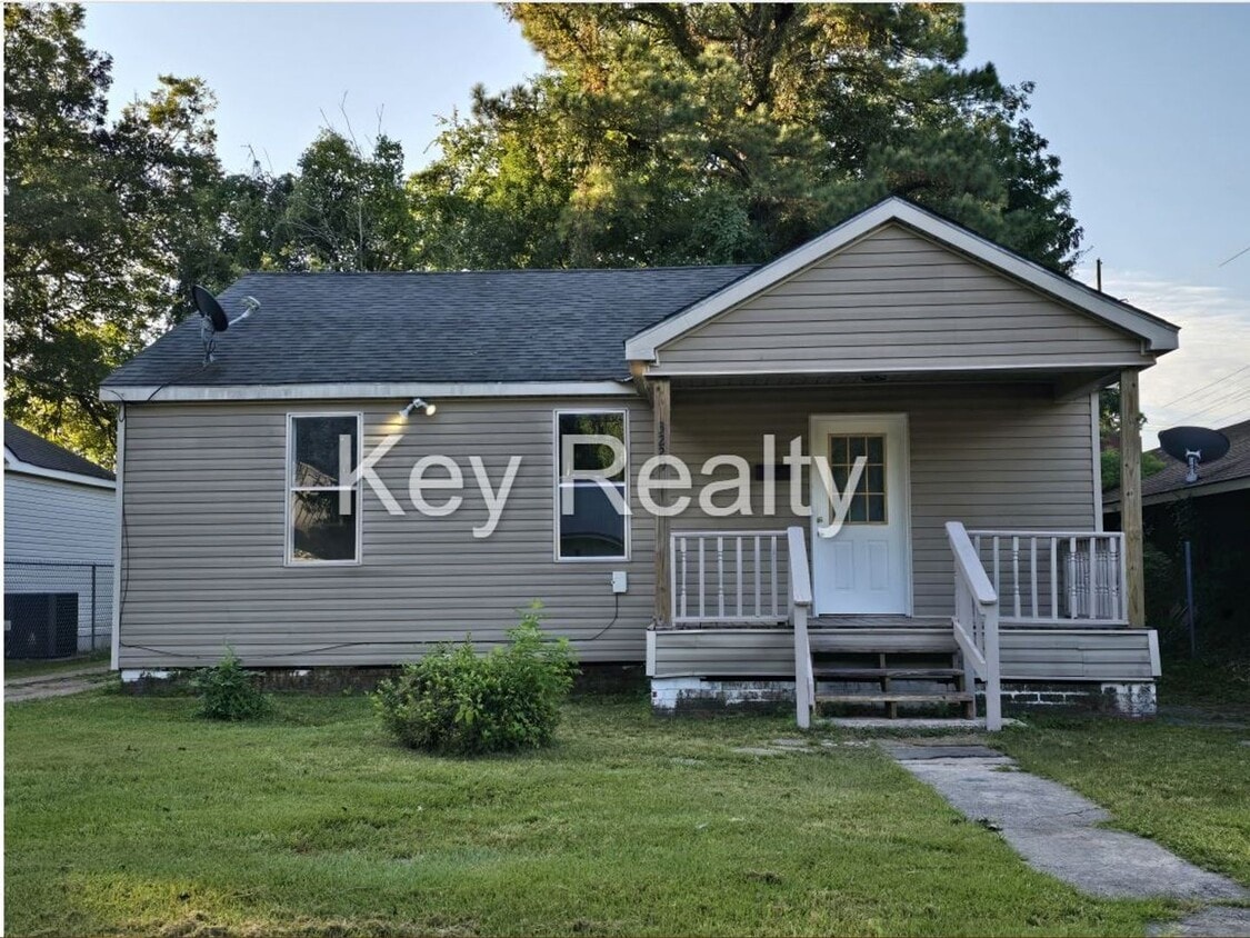 Primary Photo - ****3229 Levin-Alexandria