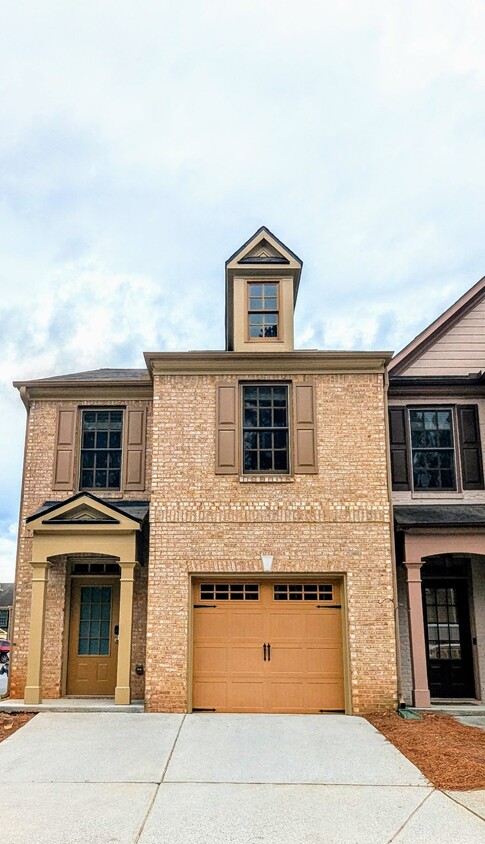 Photo - 300 Knelston Oak Dr NE (Suwanee, GA)