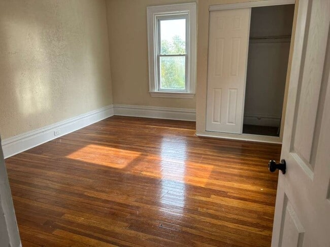 Building Photo - 108 Stamm Ave