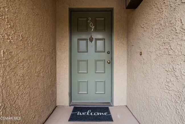 Foto del edificio - 460 Arbor Ln Ct