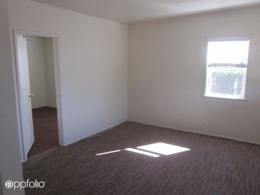 Building Photo - 1347 Hillcrest Dr