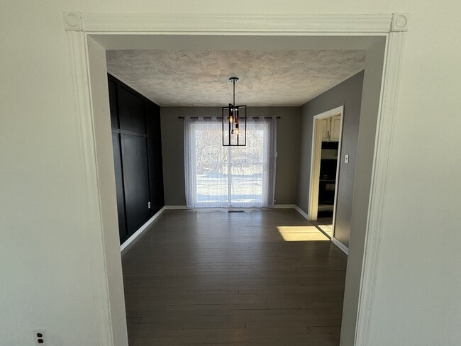 Building Photo - 616 Yale Ave