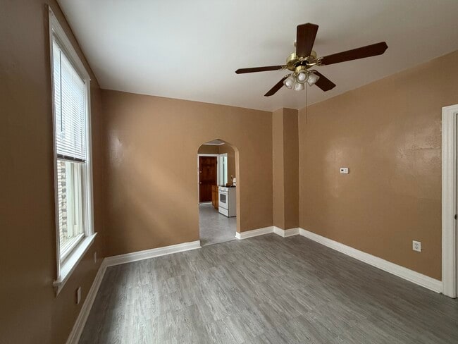 Building Photo - 1629 W 38th St