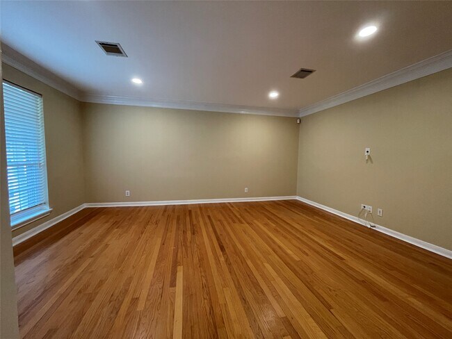 Foto del edificio - 1834 Locksford St