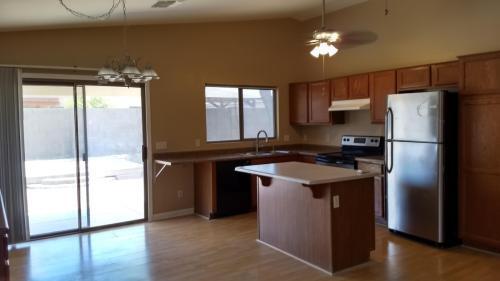 Building Photo - Charming 2-Bedroom Home with Cozy Fireplac...