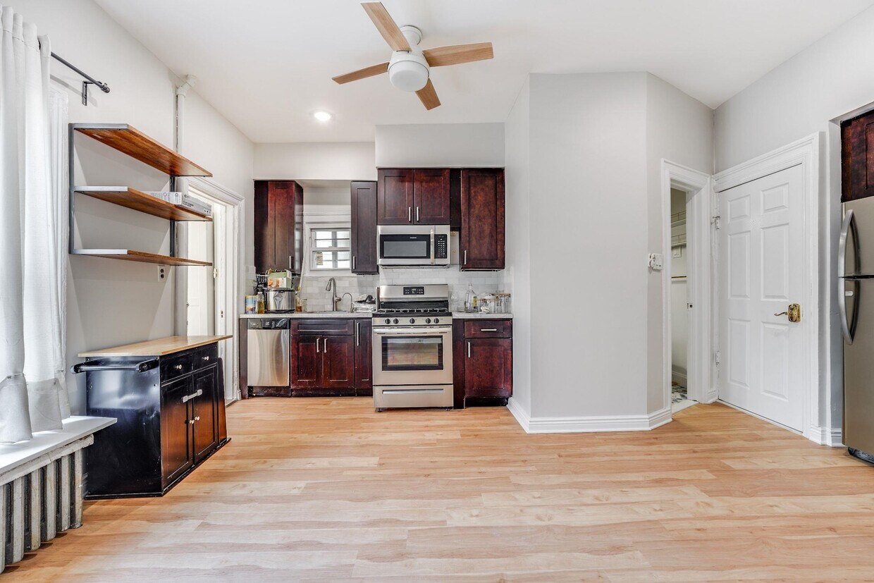 Foto principal - 85 Stuyvesant Ave